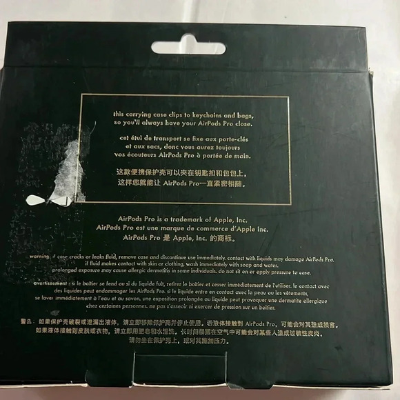 - NWT Kate Spade Nee York liquid AirPod case - Picture 4 of 4